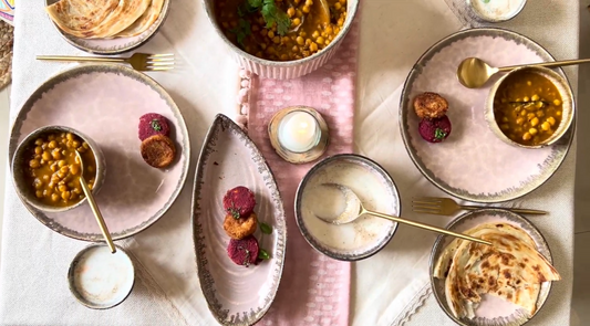 The Roseate Dinner Set For 8