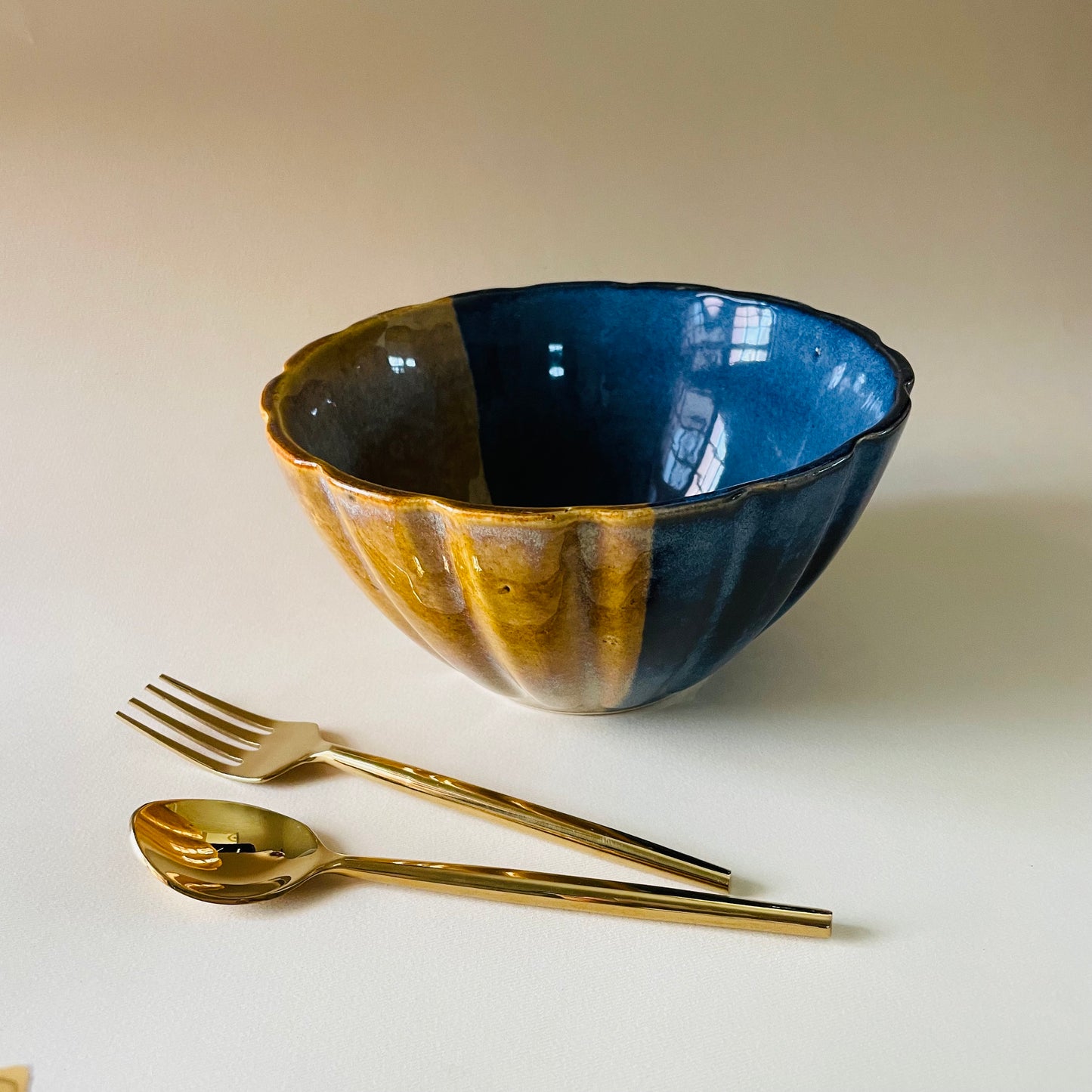 Courageous Macau Serving Bowl