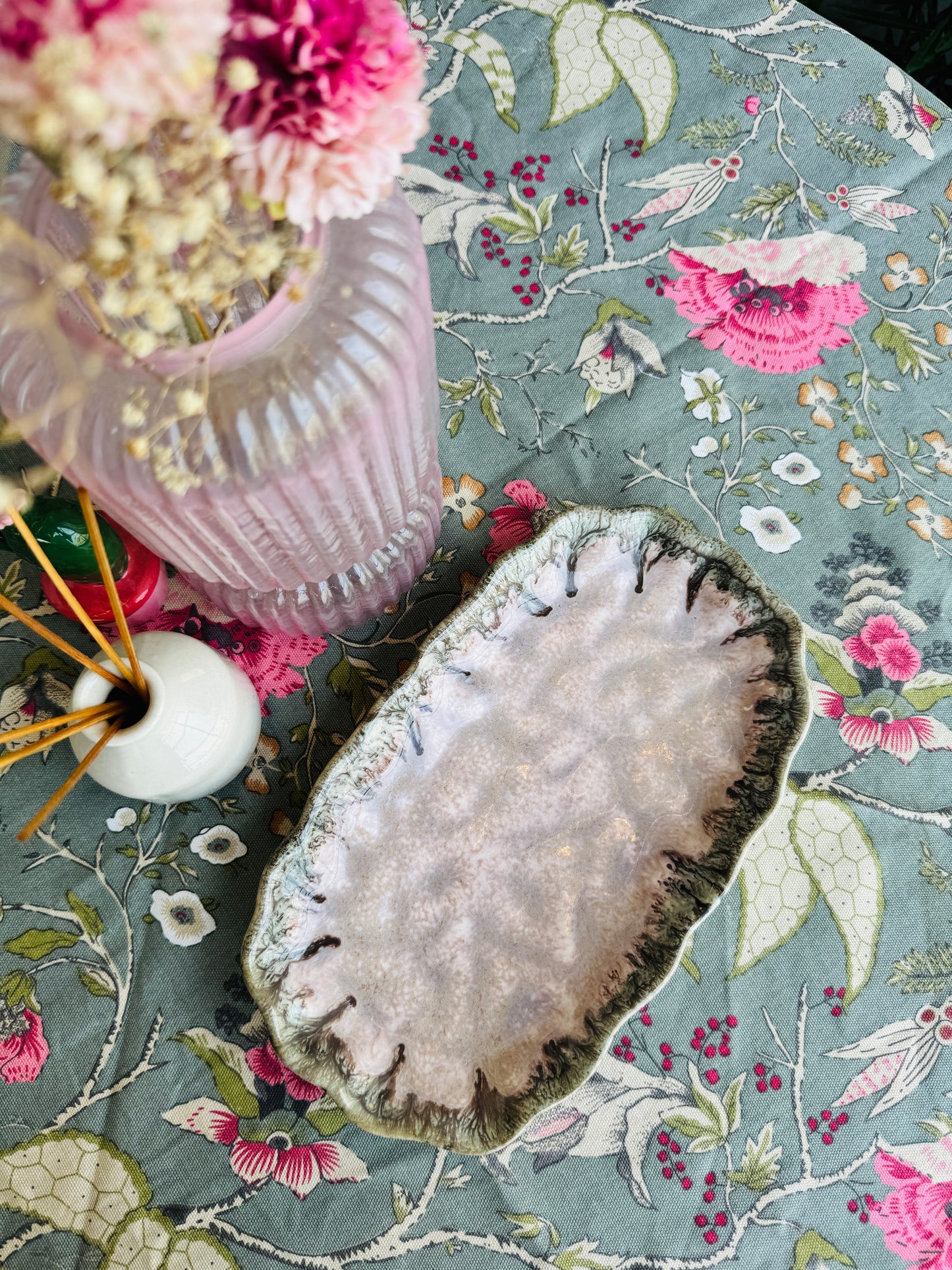 Rakhi Edit : Roseate Oval Platter