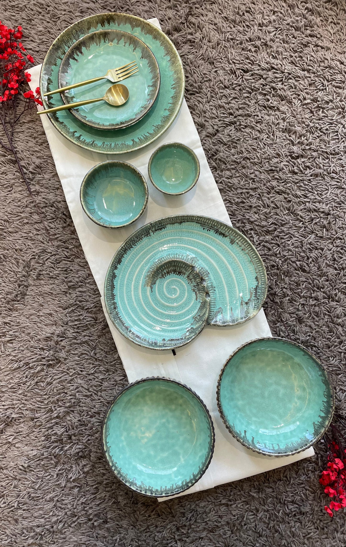 The Mare Dinner Set For 2