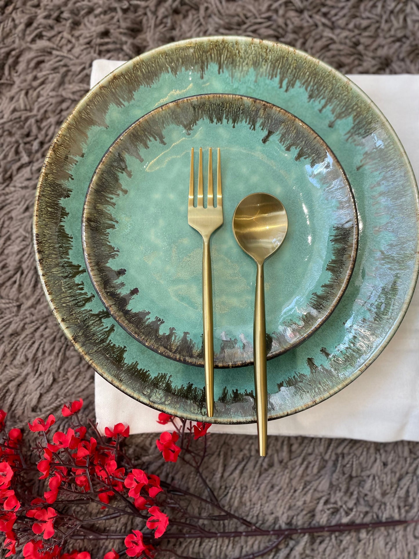 The Mare Dinner Set For 2