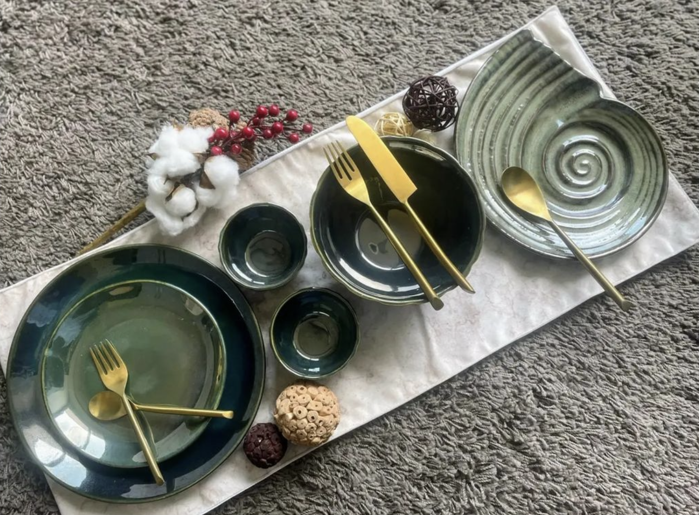 The Din Din Dinner Set