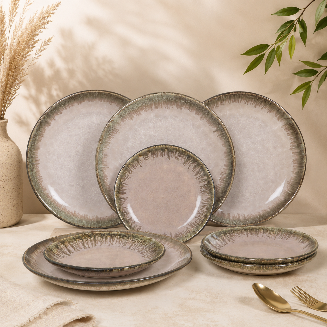 The Roseate Dinner & Quarter Plate Set