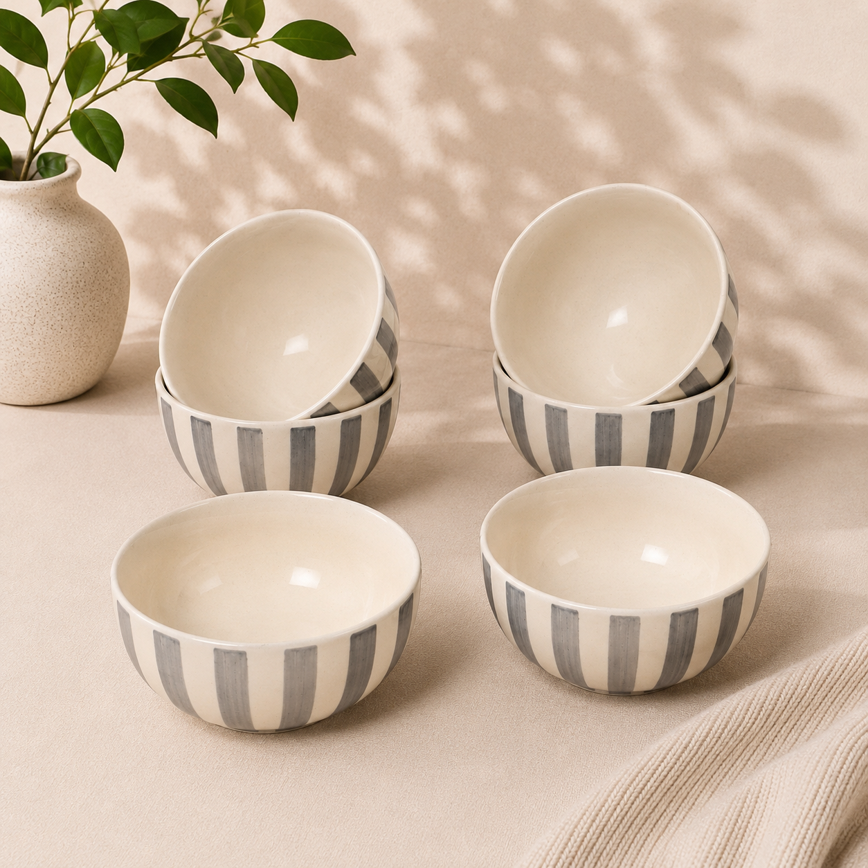Noir & Ivory Stripe™ Sweet Bowls