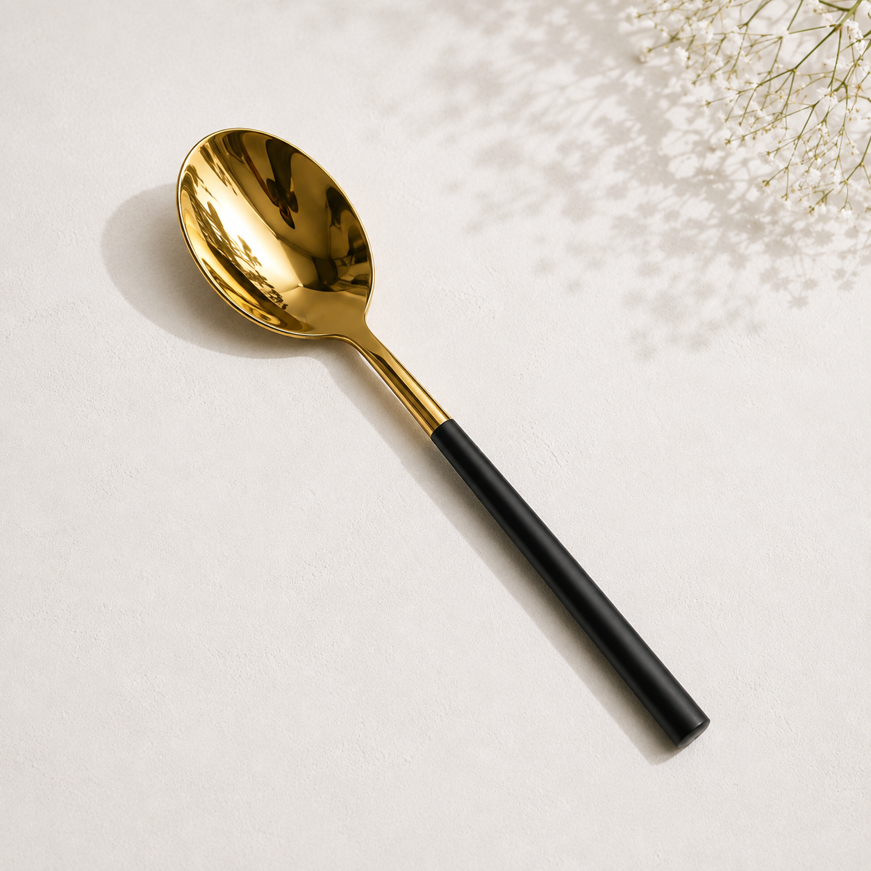 Set Di Posate - A Set of 24 Pieces with Stand