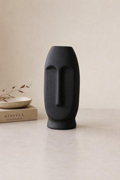 Nero Vase