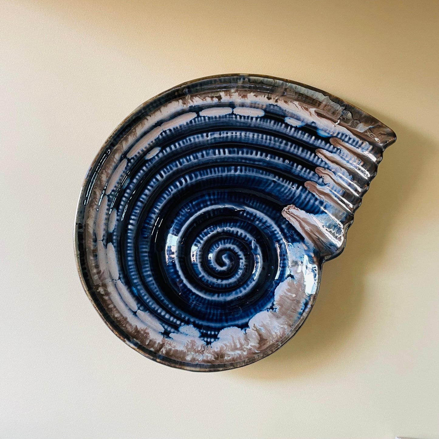 The Bleu Spiral Plat