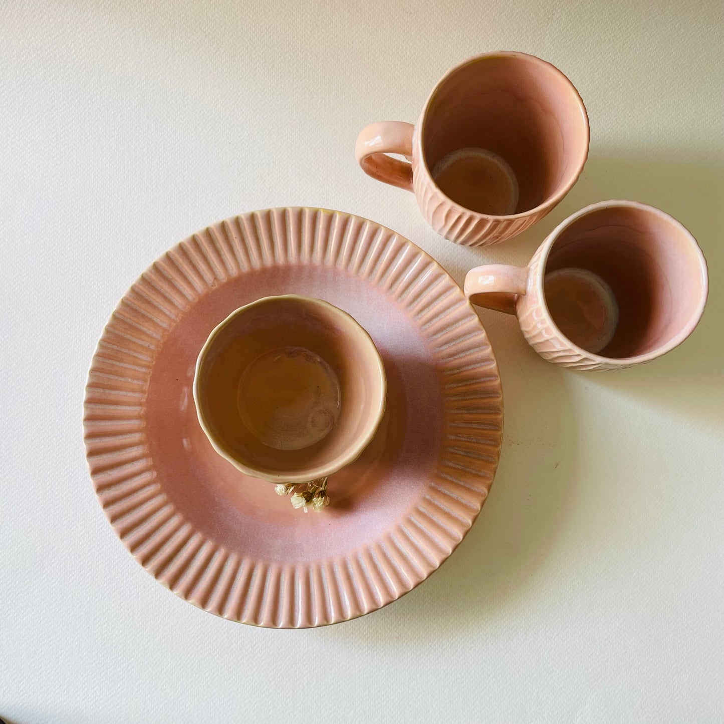 Blush Valentine Table Set - A Set of 5 Pieces