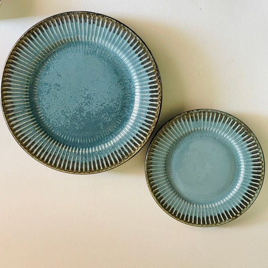 Teal Dinner & Quarter Plates (Set of 4)