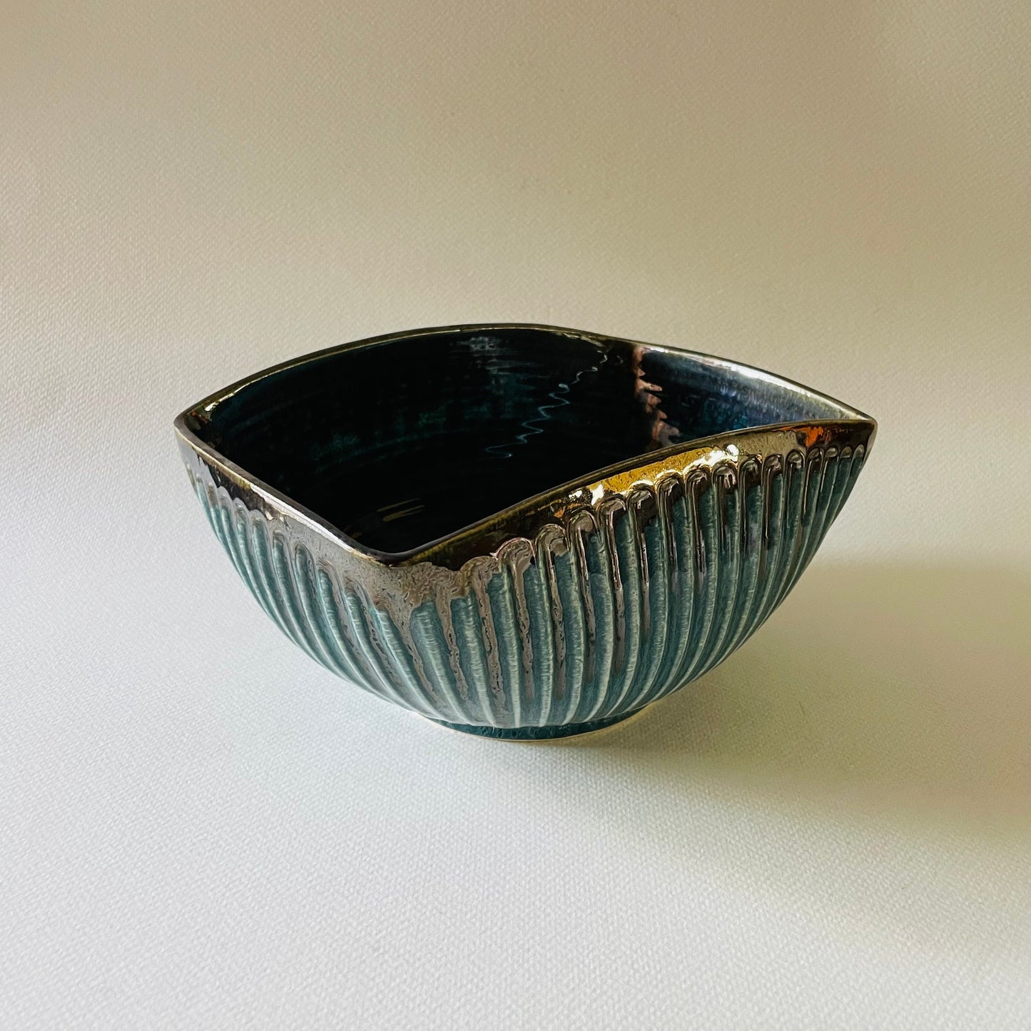 Crecca Designer Bowl