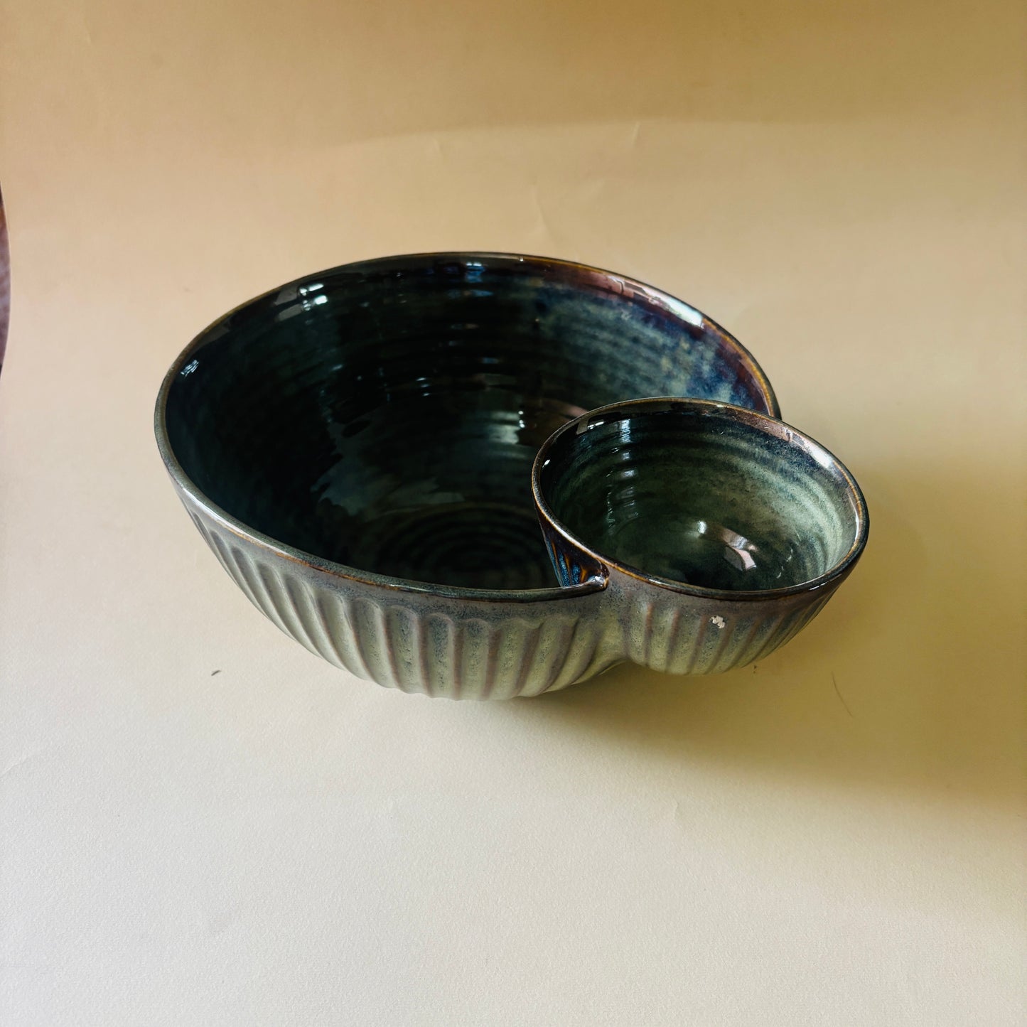 Olive Nest – Artisanal Dual Serving Bowl