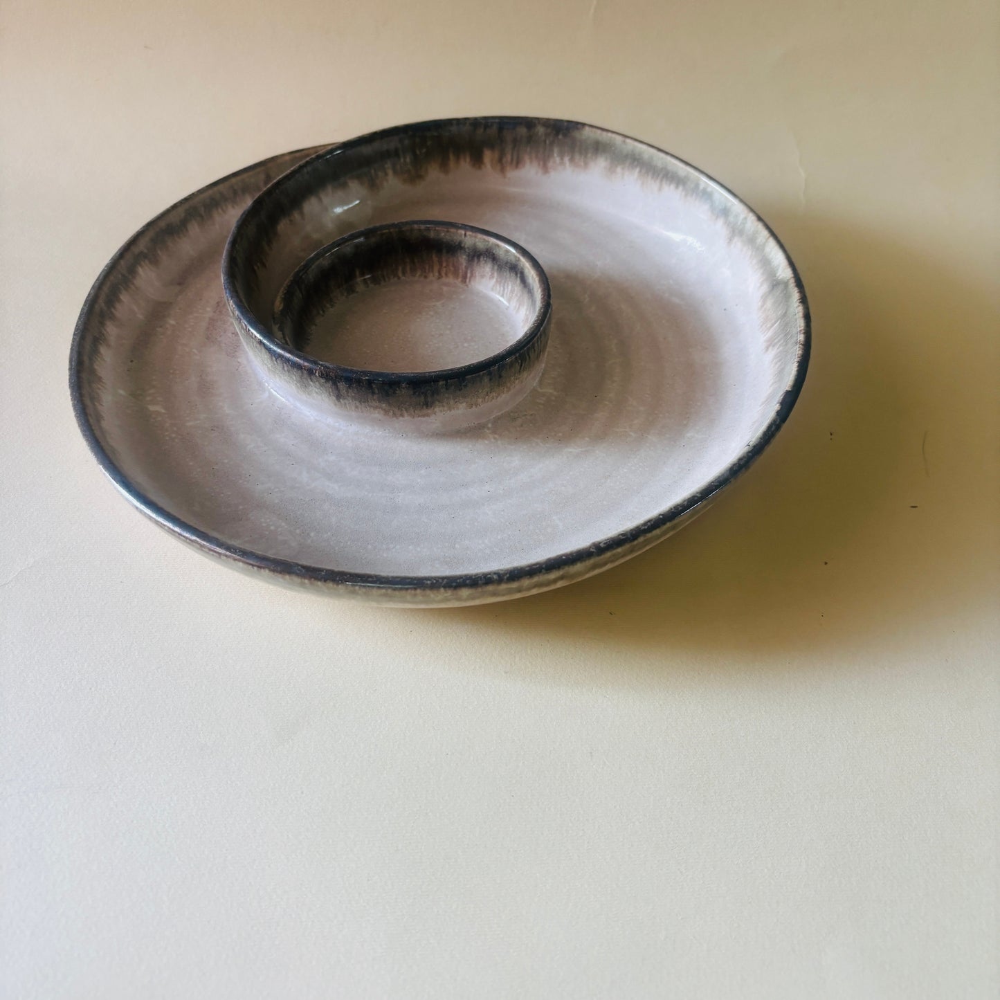 Ash Halo – Artisanal Platter with Dip Bowl
