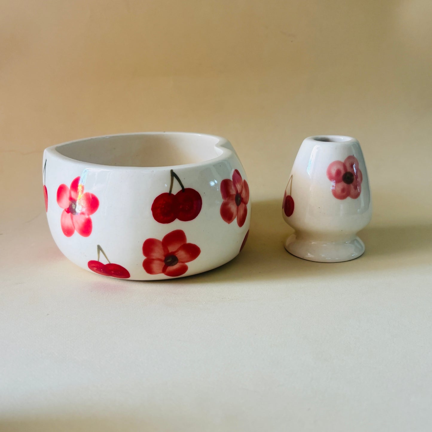 Red Floral Matcha Bowl & Whisk Holder Set
