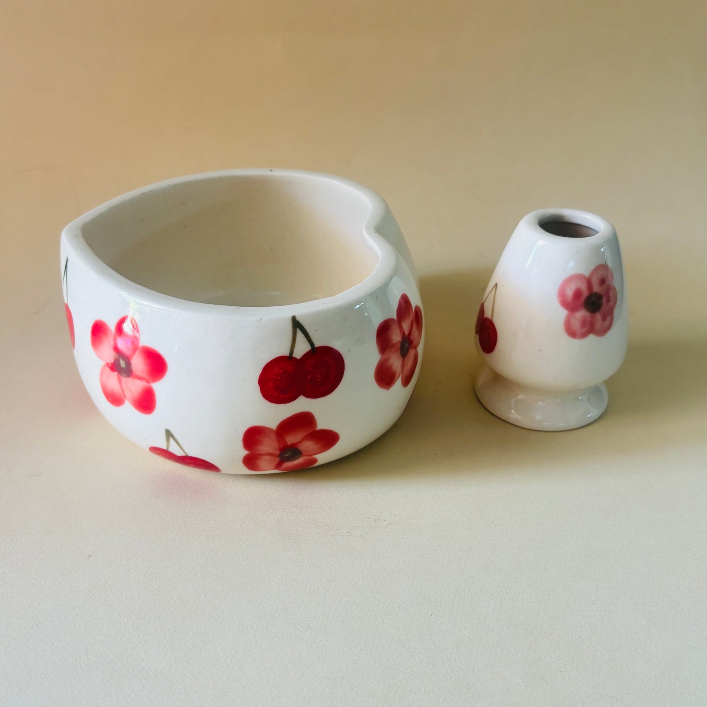 Red Floral Matcha Bowl & Whisk Holder Set