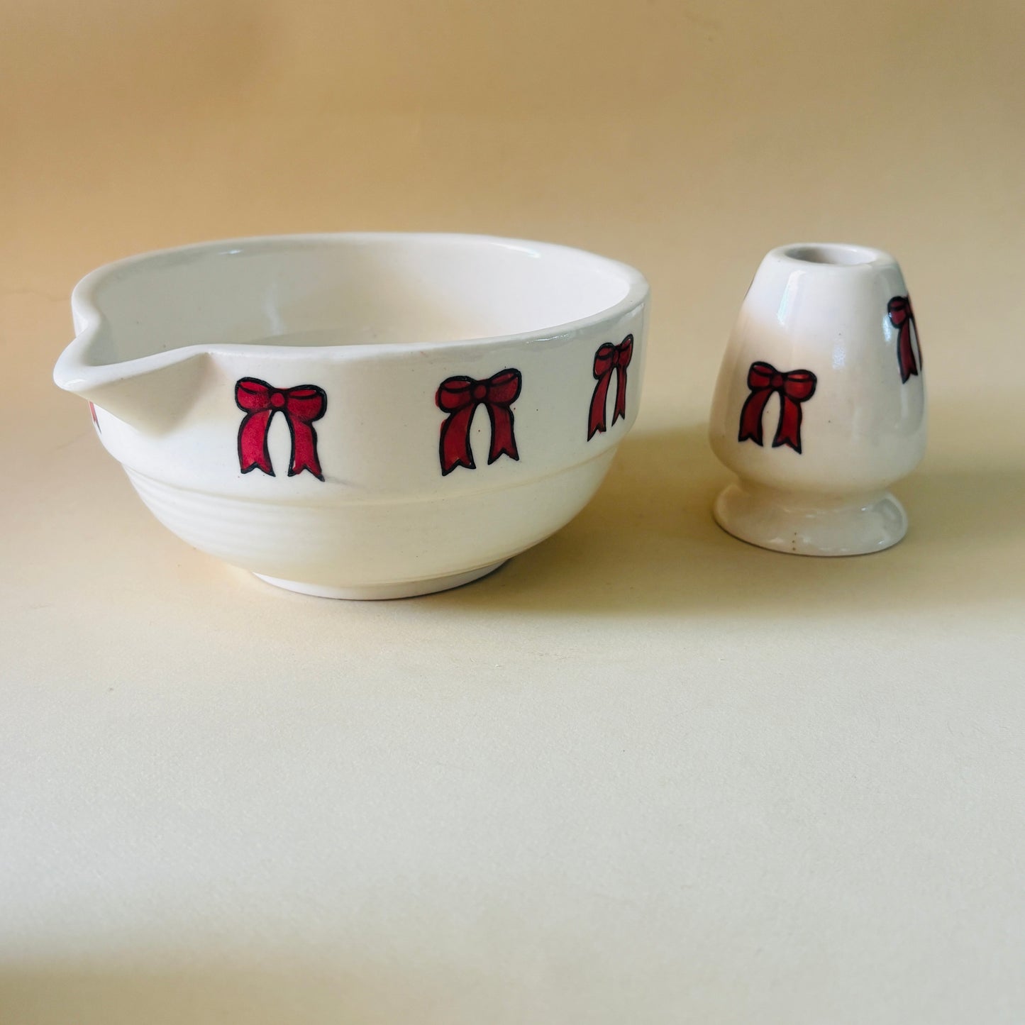 Red Bow Matcha Bowl & Whisk Holder Set