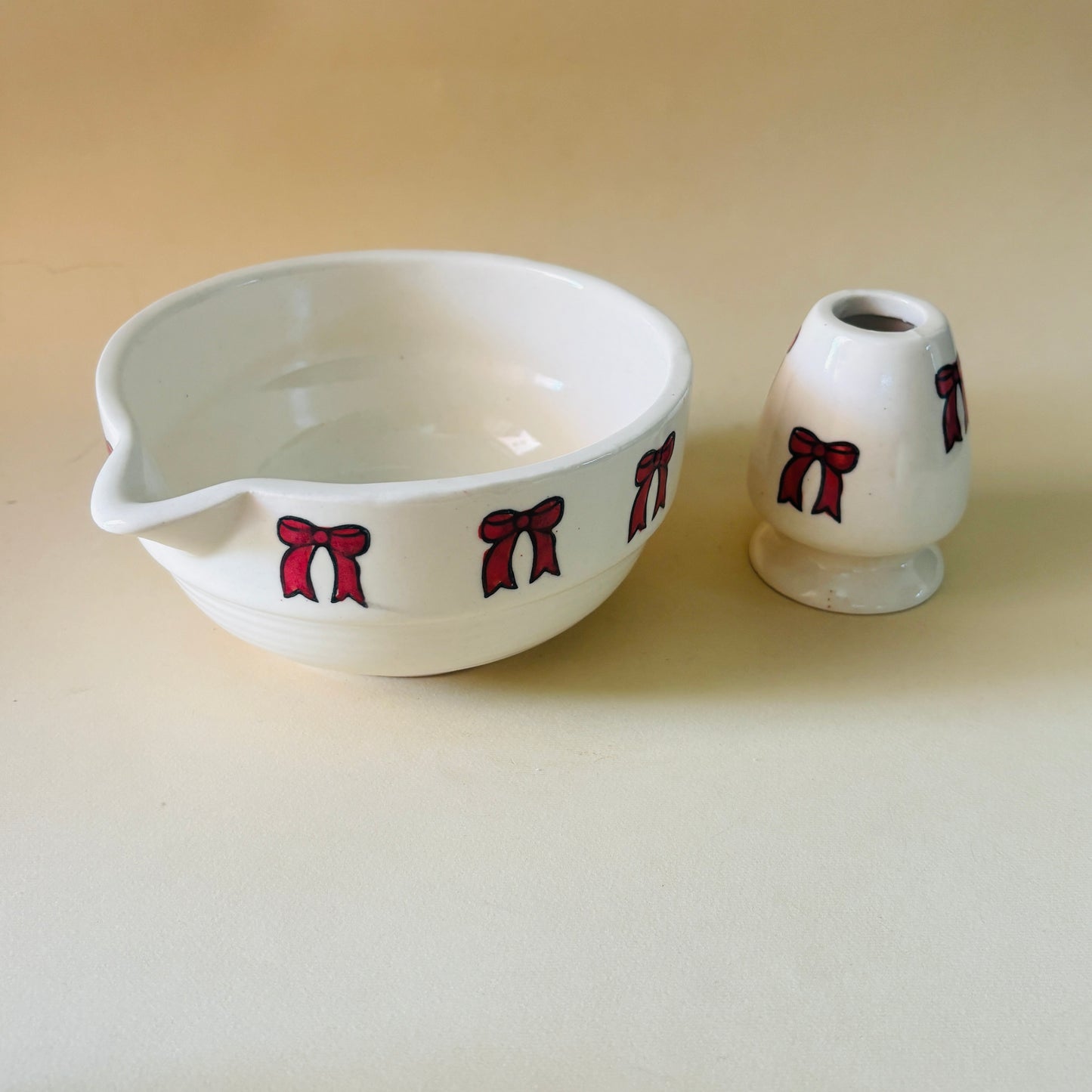 Red Bow Matcha Bowl & Whisk Holder Set