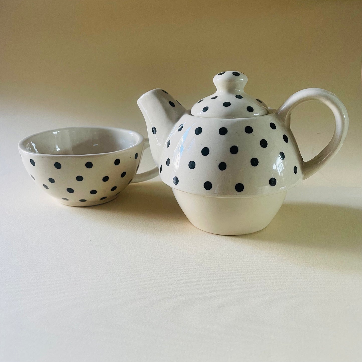 Black Polka Dot Tee Pot Set