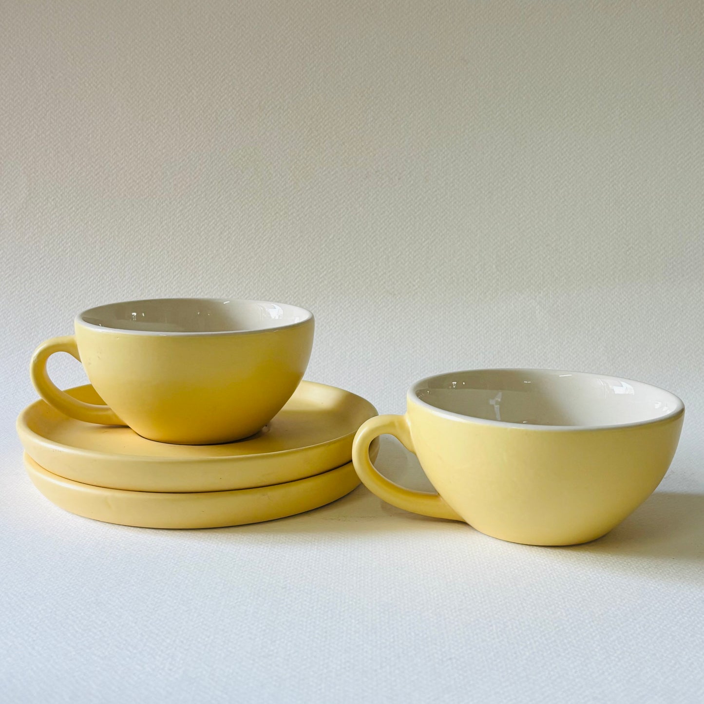 The jaune Cappucino Cup & Saucer Set