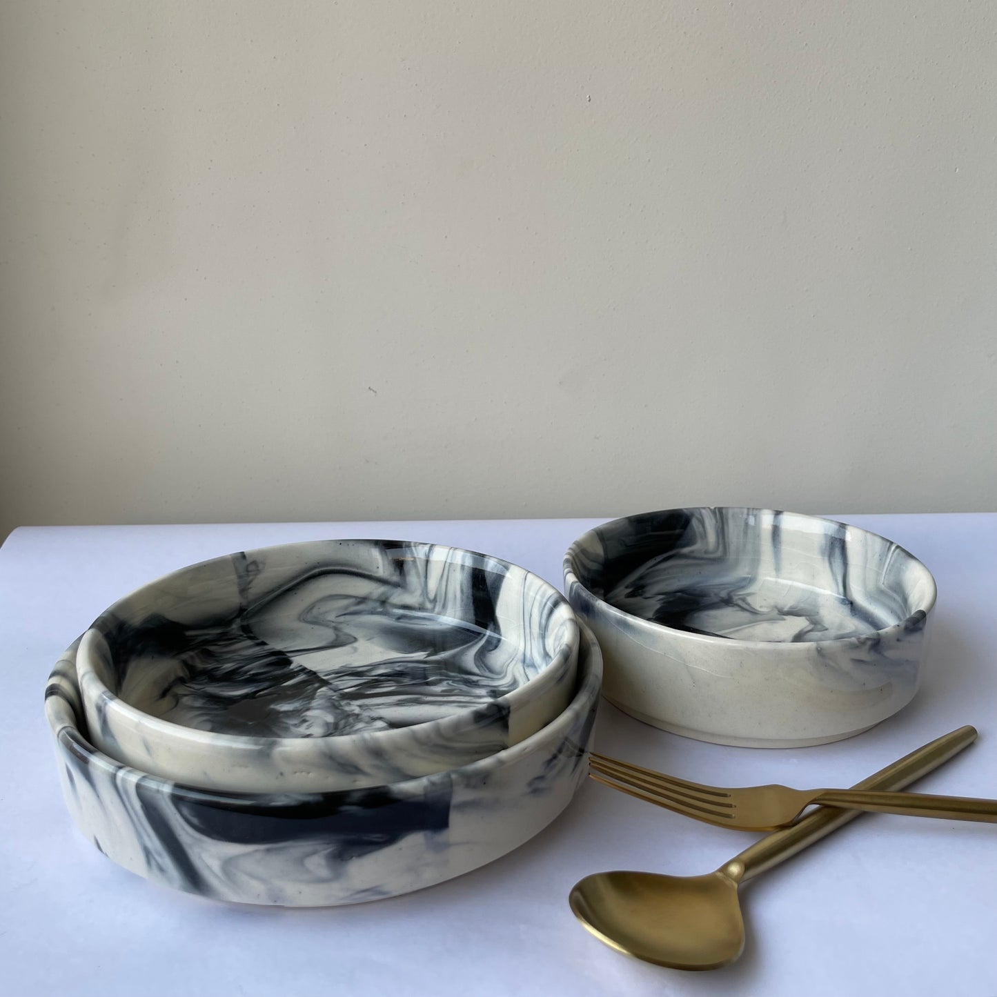 Salt & Pepper Flat Bowl Set