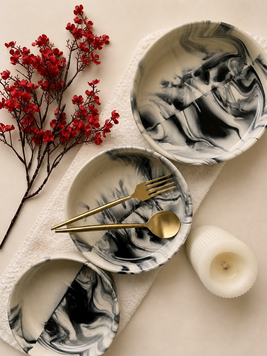 Salt & Pepper Flat Bowl Set