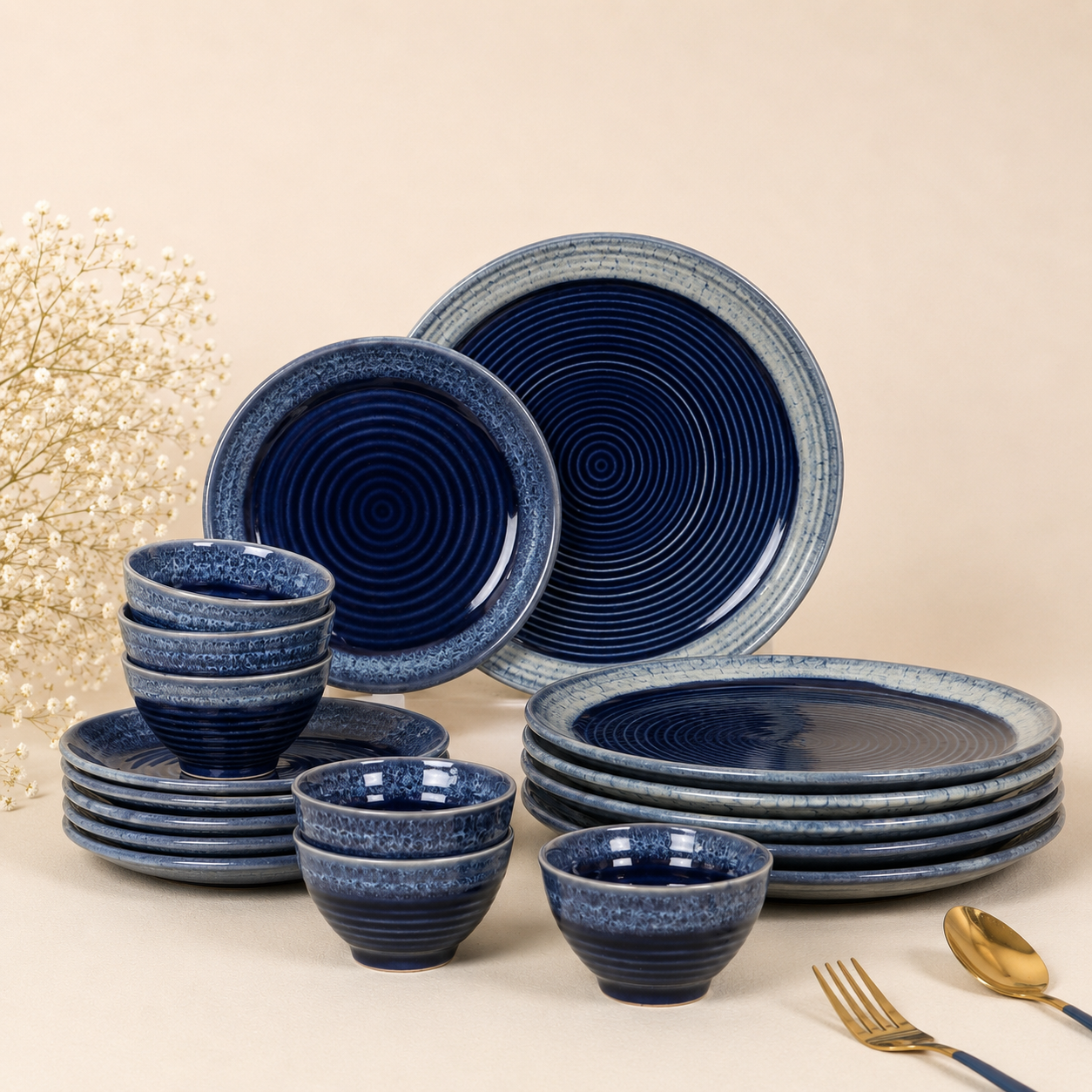 Aureo Dining Set - Dinner Plates, Quarter Plates & Sweet Bowls